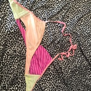 Bathing suit top